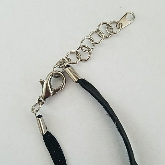 Handmade authentic shell necklace - Picture 4 of 6